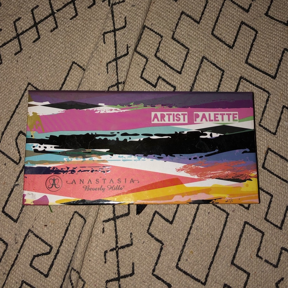 Anastasia Artist Palette